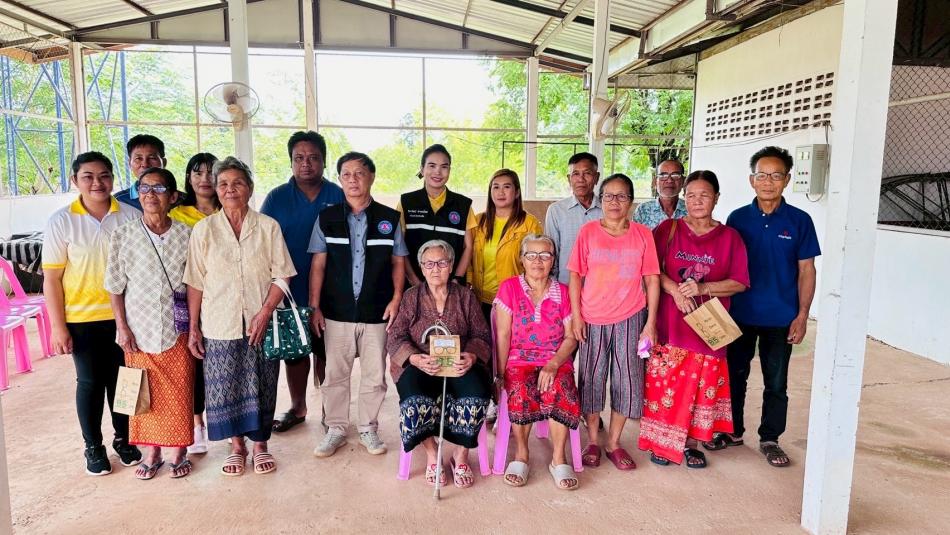 ✨วันที่  8 กันยายน 2568 ตั้งแต่เวลา 09.00 -15.30 น. นายประมาณ  สุนันธรรม  นายกองค์การบริหารส่วนตำบลบะฮี, นางเยาวลักษณ์  ไชยปัญหา  เลขานุการนายกองค์การบริหารส่วนตำบลบะฮี, นางวิภารัตน์  คำทองไชย  หัวหน้าสำนักปลัด อบต. พร้อมด้วยเจ้าหน้าที่ขององค์การบริหารส่วนตำบลบะฮี  ได้ออกมอบแว่นสายตาให้กับผู้สูงอายุกลุ่มเป้าหมาย หมู่ที่ 1 - หมู่ที่ 10  ตำบลบะฮี ตามโครงการส่งเสริมสุขภาพสายตาและแก้ไขปัญหาการมองเห็นไม่ชัดในกลุ่มผู้สูงอายุ ประจำปีงบประมาณ พ.ศ. 2568 ????????✨